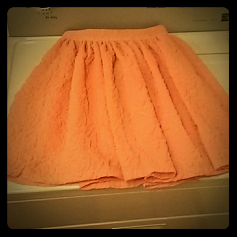 NWT peach rouched classic skirt